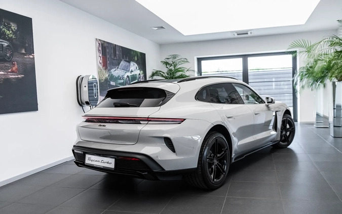 Porsche Taycan cena 954258 przebieg: 10, rok produkcji 2023 z Siechnice małe 781